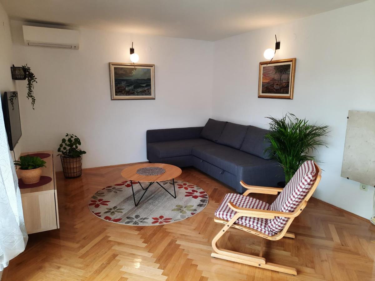 Apartment Maeistro By Privileggio Residence ロヴィニ エクステリア 写真