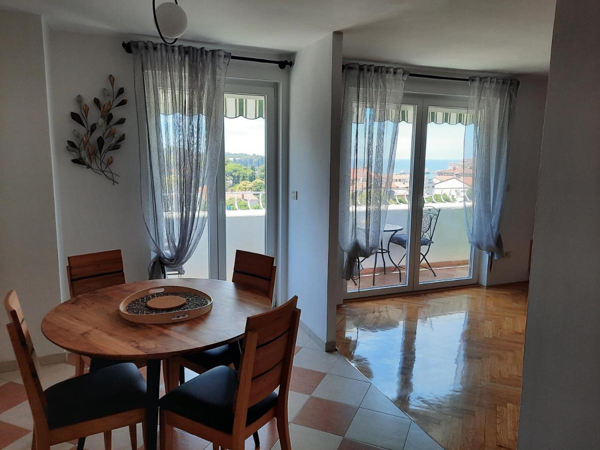 Apartment Maeistro By Privileggio Residence ロヴィニ エクステリア 写真
