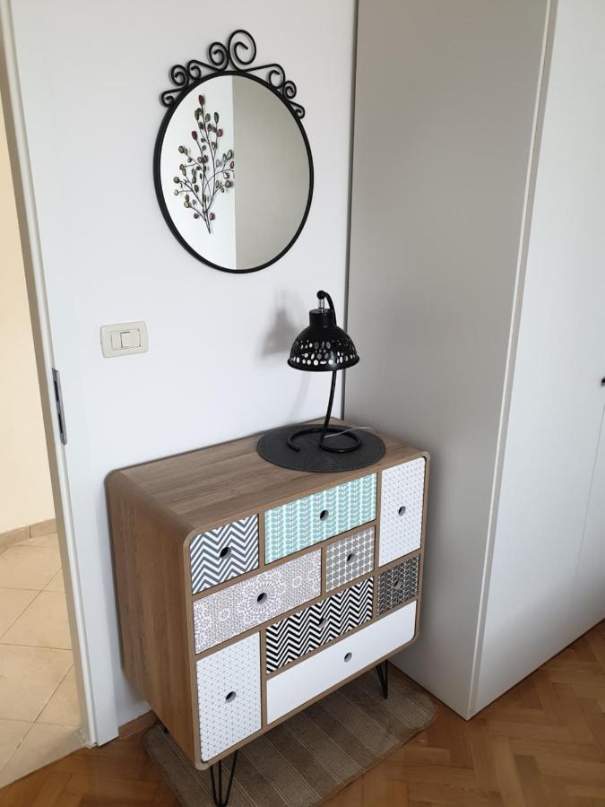 Apartment Maeistro By Privileggio Residence ロヴィニ エクステリア 写真